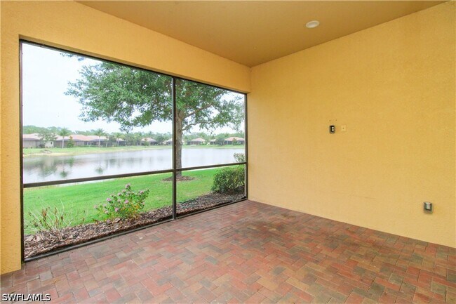 Building Photo - 9122 Isla Bella Cir