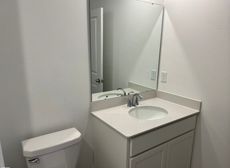 Building Photo - 1708 Garden Grove Ct