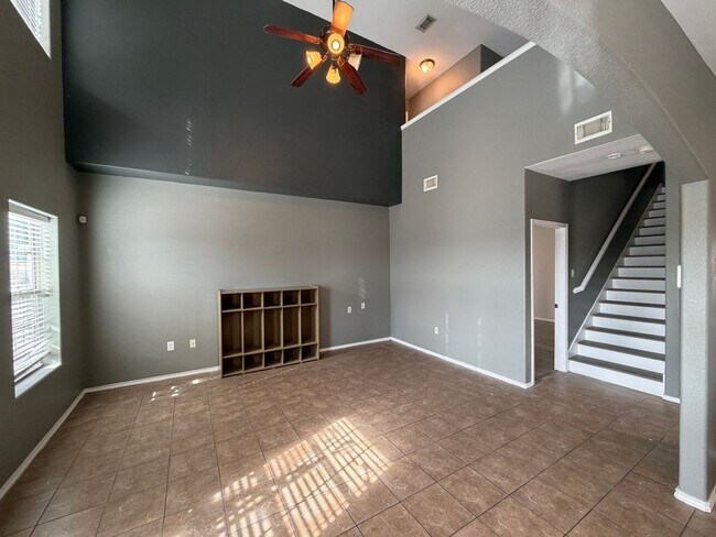 Building Photo - TWO STORY 5 BEDROOM 3 BATH HOUSE WITH SPA