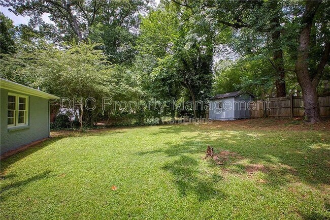 Building Photo - 2526 Brentwood Rd