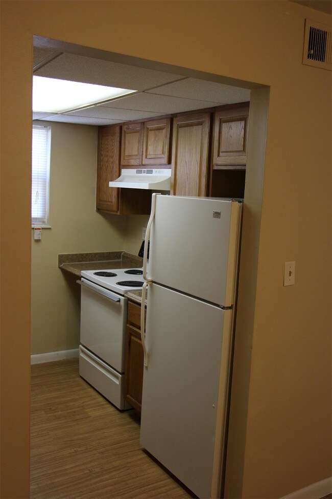 Building Photo - 3939 Wilma Ct