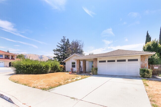 Primary Photo - 3 bedroom 2 bath home on a corner Lot