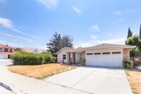 Building Photo - 3 bedroom Home on a corner Lot