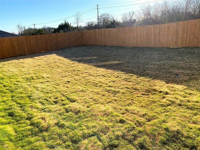 Building Photo - 12901 Brahmin Dr