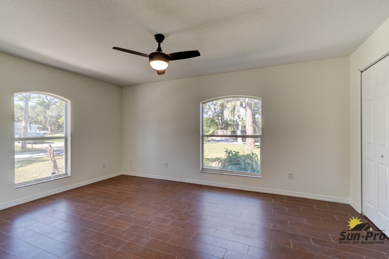 Building Photo - 5505 W Magnolia Ave