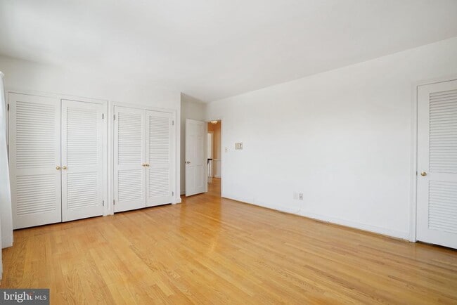 Building Photo - 513 Cathedral Dr