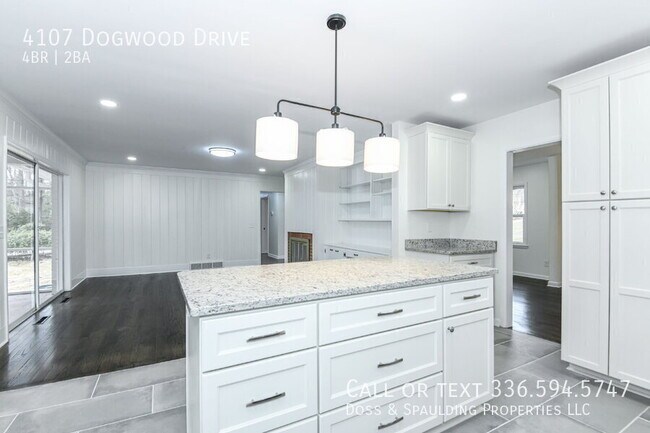 Building Photo - 4107 Dogwood Dr