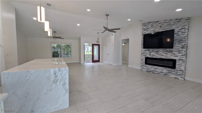 Building Photo - 1254 NW 37th Pl
