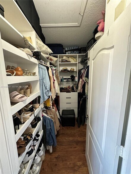 Building Photo - 15313 SW 31st Ter