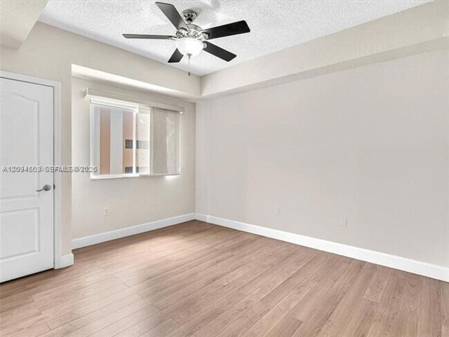 Building Photo - 6001 SW 70th St