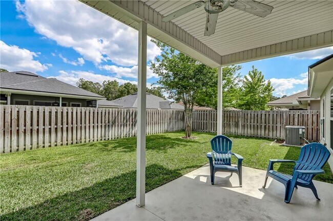 Building Photo - Charming 3-Bedroom Home in The Hideaway – ...