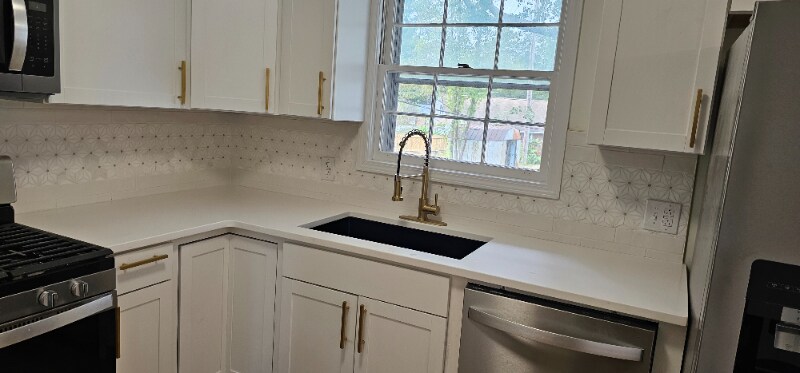 Building Photo - 1613 Edgemore Rd