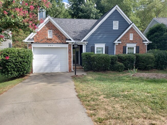 Primary Photo - Beautiful 3BD/2BA ranch home with garage in pool community in Holly Springs!