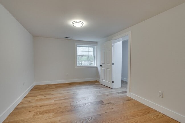 Building Photo - Two Bedroom Home For Rent