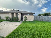 Building Photo - 2 Bedroom 2 Bath in Missouri City, Tx