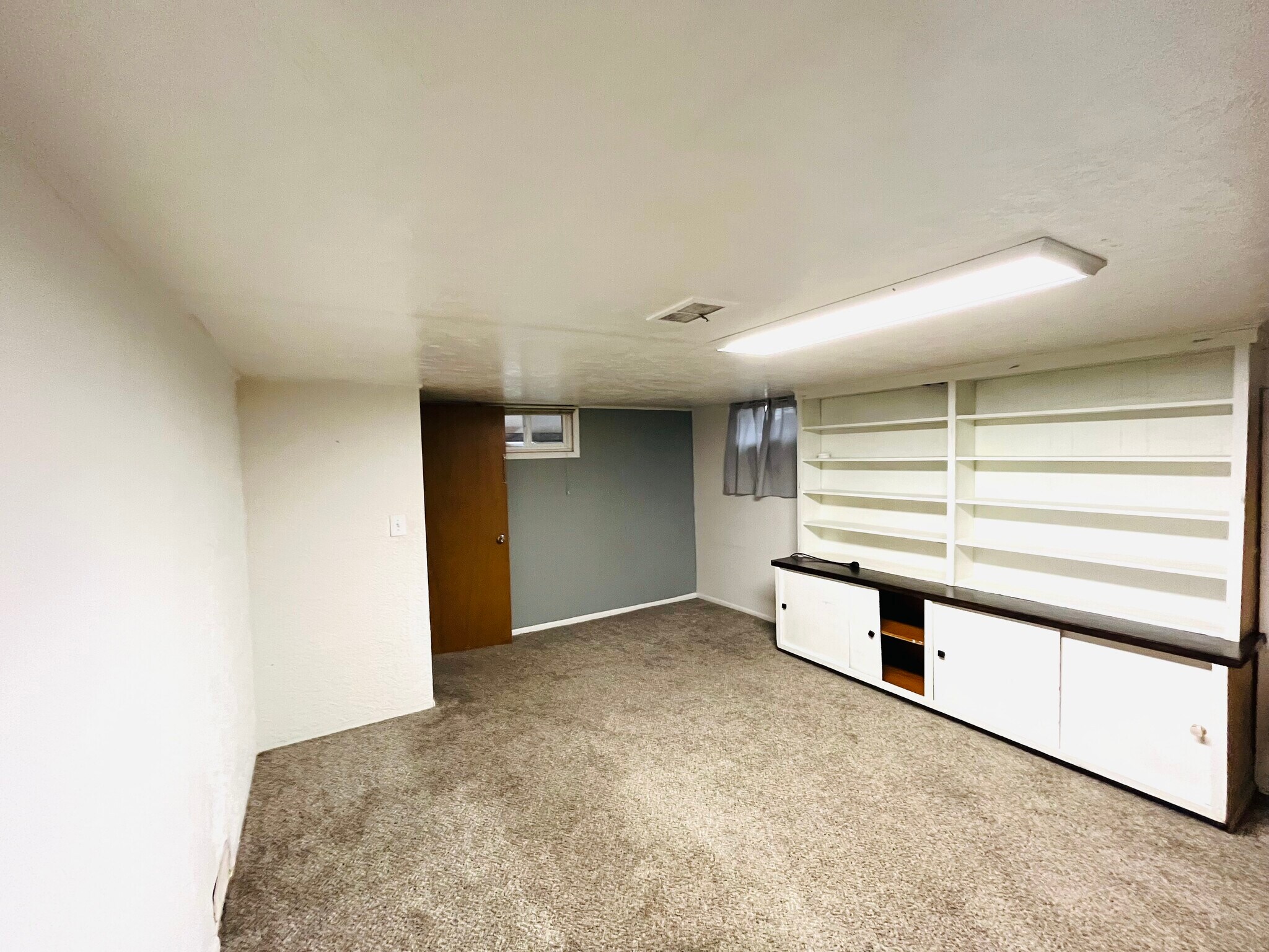 Building Photo - 170 E 1100 S