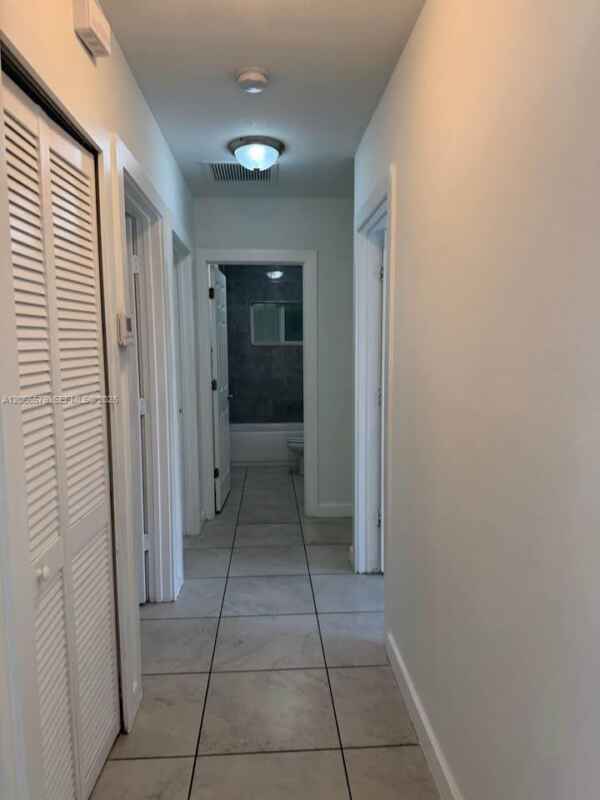 Building Photo - 2635 NW 24th Ave