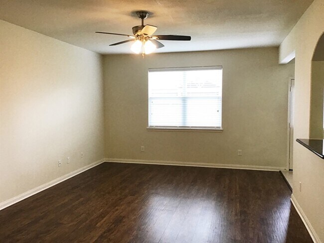 Building Photo - 10237 Tate Ct