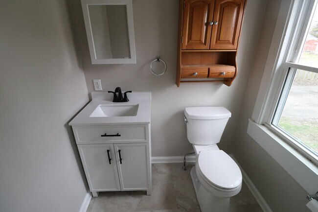 Building Photo - 4287 Rocky River Dr