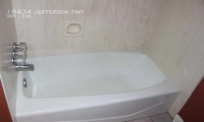 Building Photo - 18434 Jefferson Hwy