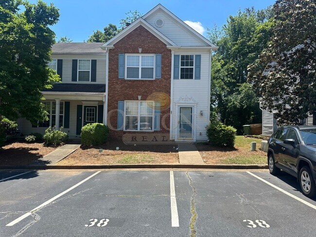 Building Photo - 3 Bedroom Marietta Townhome