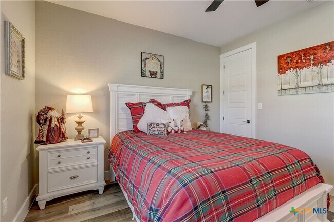 Building Photo - 281 Cibolo Way
