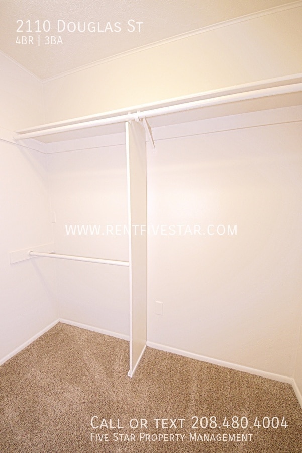 Building Photo - 2110 Douglas St