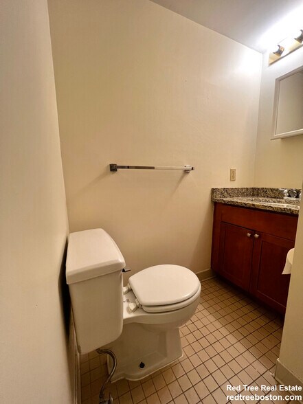 Building Photo - 345 Franklin St