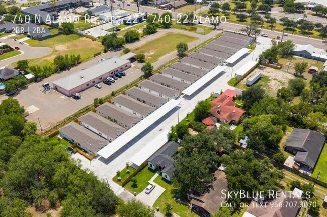 Building Photo - 740 N Alamo Rd
