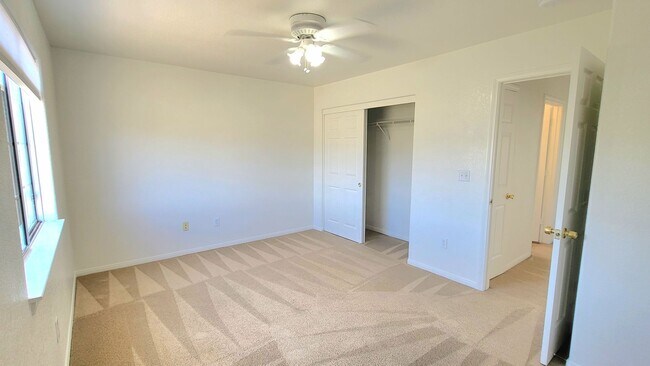 Building Photo - 2400 E Ambush St