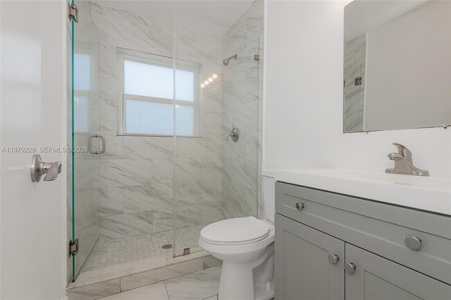 Building Photo - 1914 Dewey St