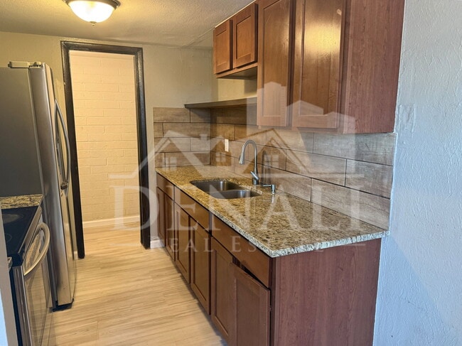 Building Photo - 6714 W Monterosa St