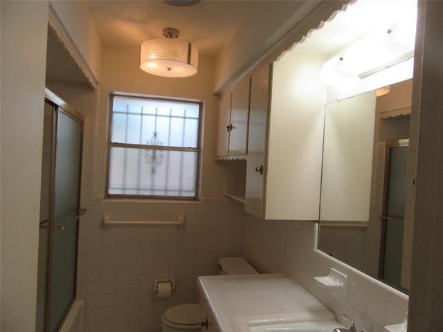 Building Photo - 6639 Del Norte Ln