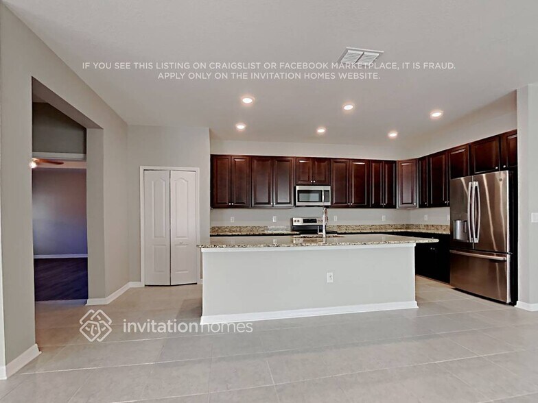 Building Photo - 12449 Brick Cobblestone Dr