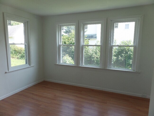 Building Photo - 330 Berkley Ave