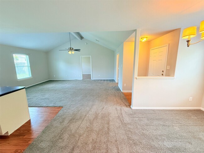 Building Photo - 29019 San Jacinto River Ct