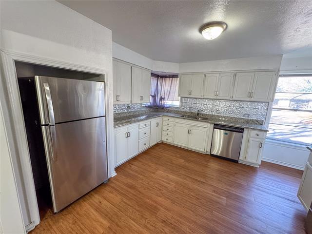 Building Photo - 1431 W Chestnut St