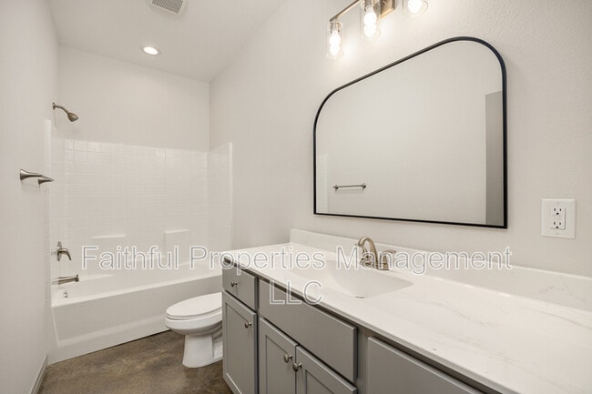 Building Photo - 21579 County Rd 2138