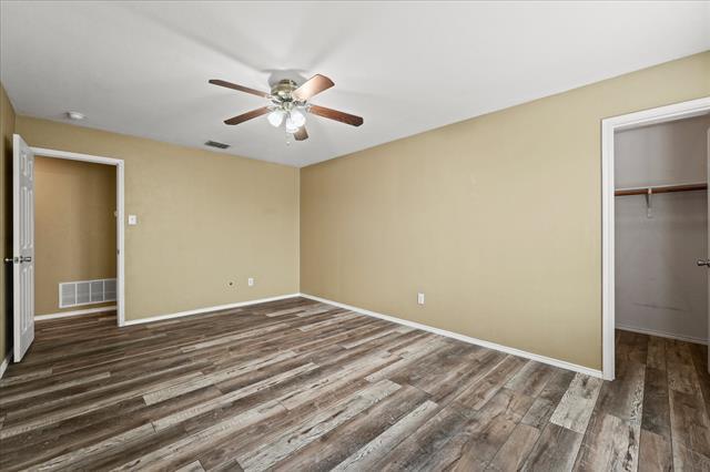 Building Photo - 2743 Hacienda Lake Dr