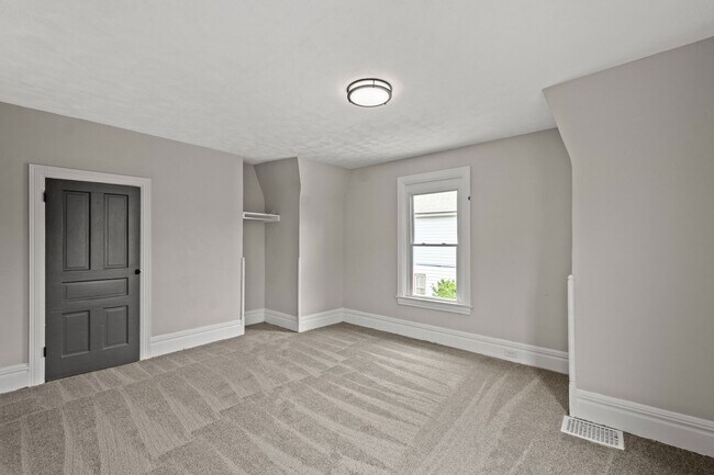 Building Photo - Beautiful 2 bedroom home in Homestead available August 1!