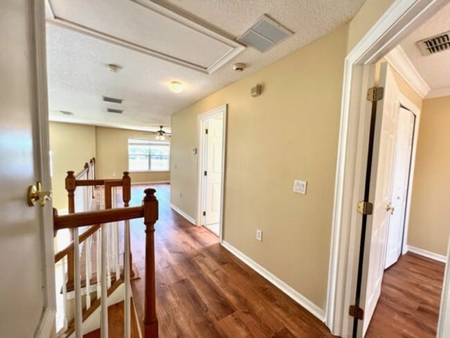 Building Photo - EAGLE CREEK LAKE NONA! WELCOME HOME! Beautiful water views! Spacious 2 story-3 bedroom 2.5 bath h...