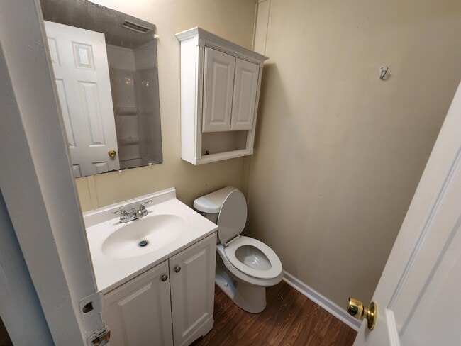 Building Photo - 68 Green Meadows Dr