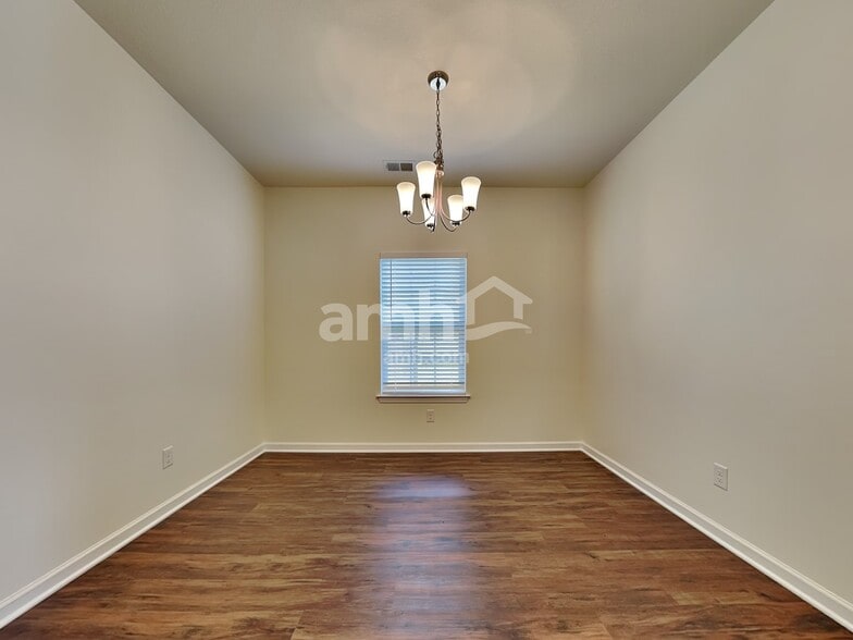 Building Photo - 4853 Billingsgate Ln