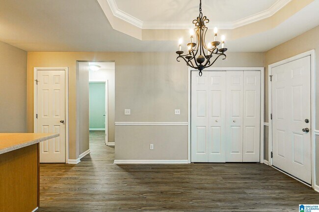 Building Photo - 255 Forest Lakes Dr