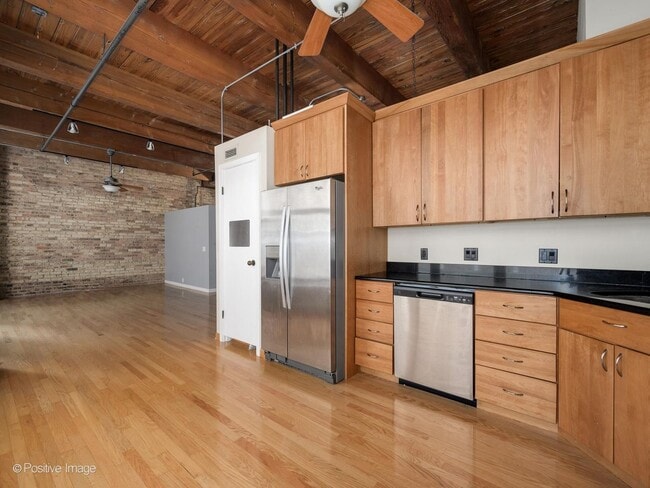 Building Photo - 540 N Lake Shore Dr