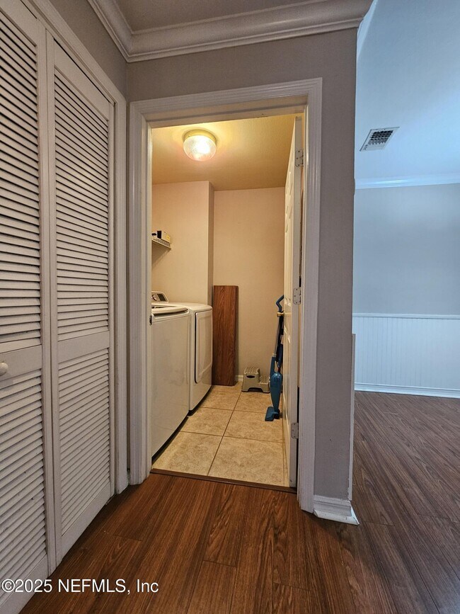 Building Photo - 3591 Kernan Blvd S