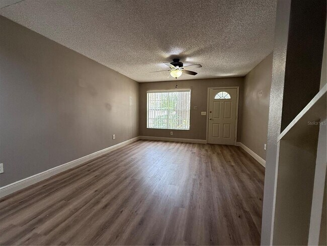 Building Photo - 2201 Fletchers Point Cir