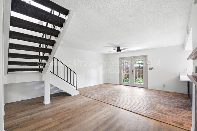 Building Photo - 2275 Triway Ln