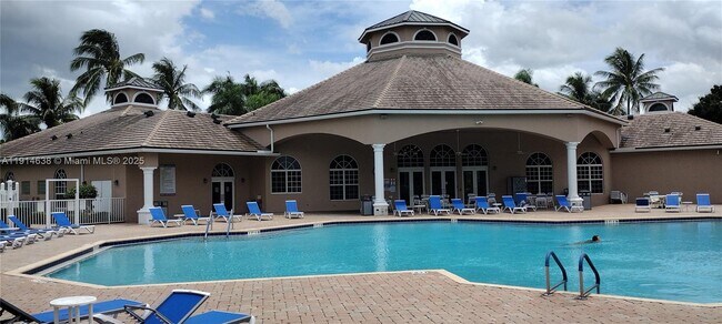 Building Photo - 8092 Driggs Hill