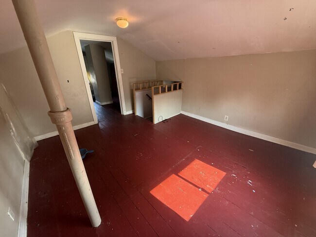 Building Photo - 761 E Iowa St